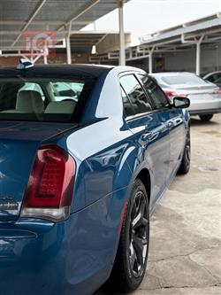 کرایسلەر 300